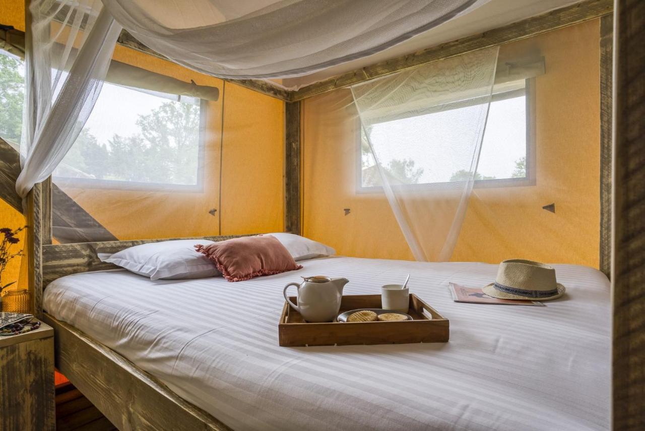 Village Flottant De Pressac Ngoại thất bức ảnh