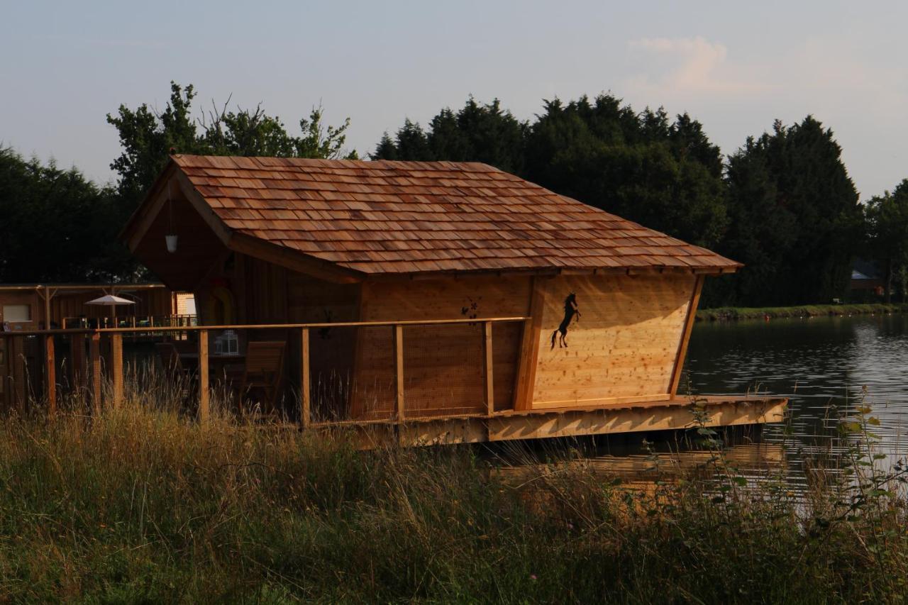 Village Flottant De Pressac Ngoại thất bức ảnh